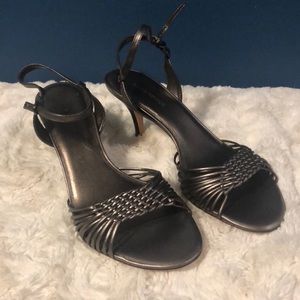 Banana Republic Bailey Woven kitten heel